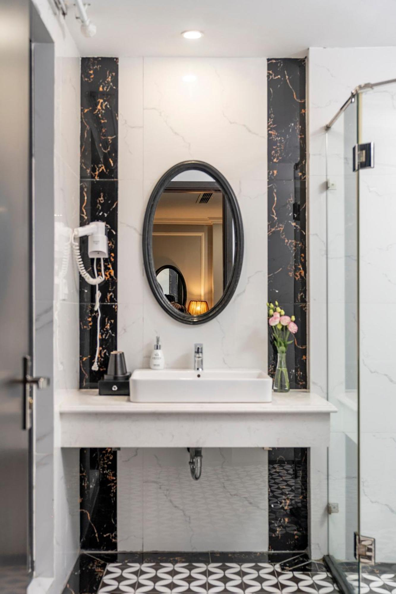 Amara Hanoi Hotel And Spa Екстериор снимка