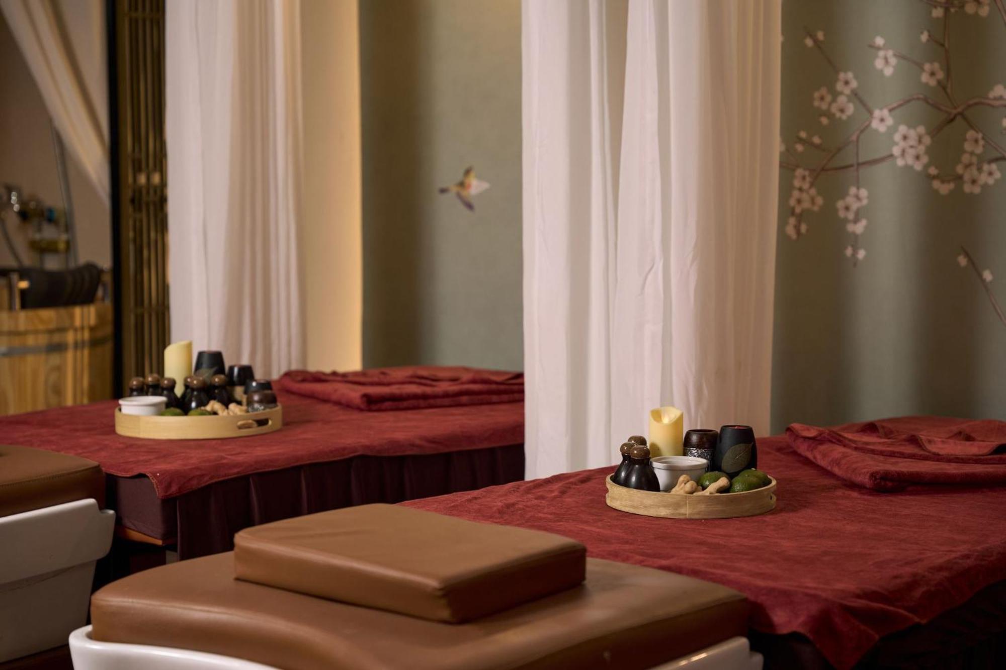 Amara Hanoi Hotel And Spa Екстериор снимка