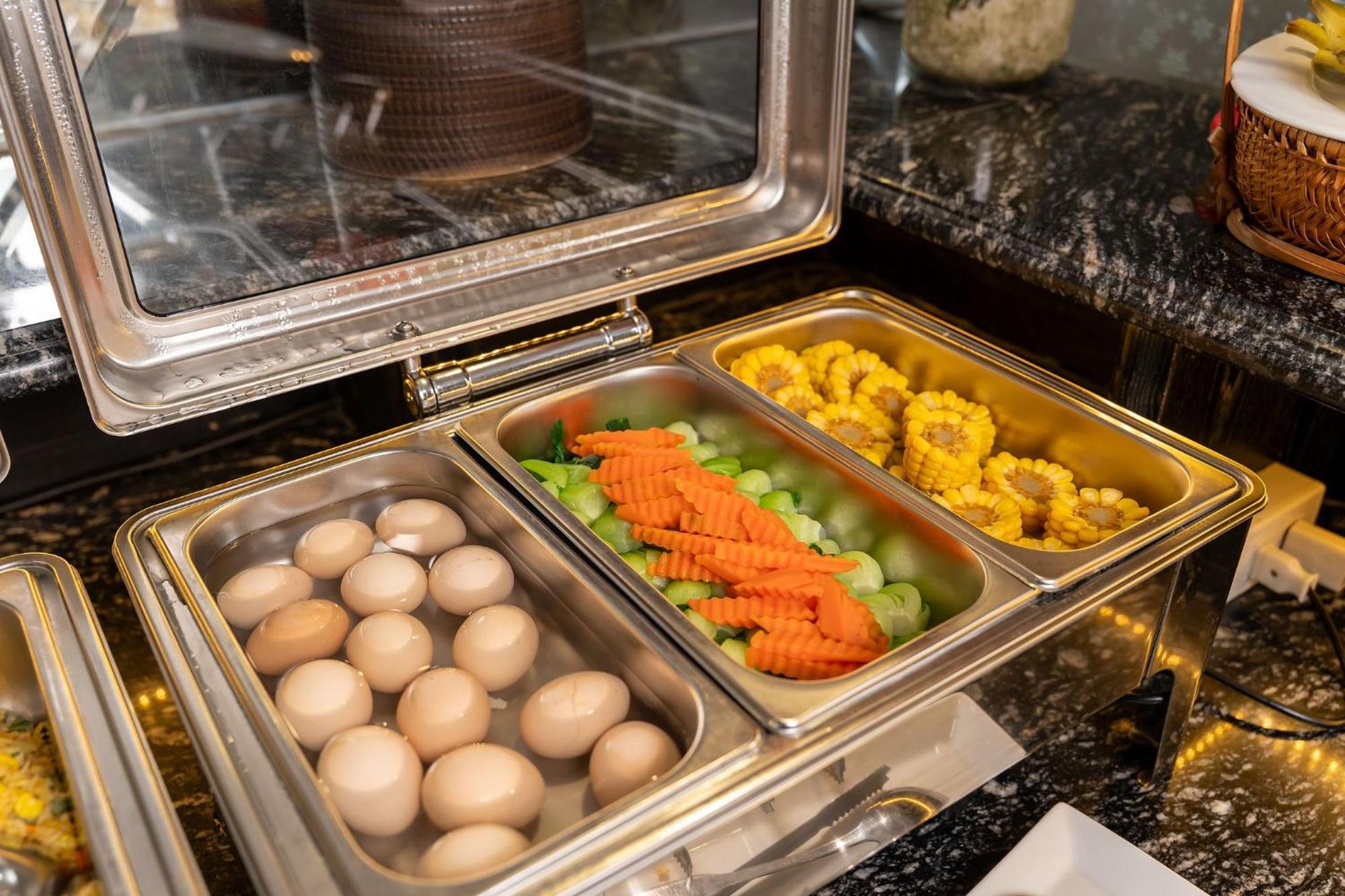 Amara Hanoi Hotel And Spa Екстериор снимка