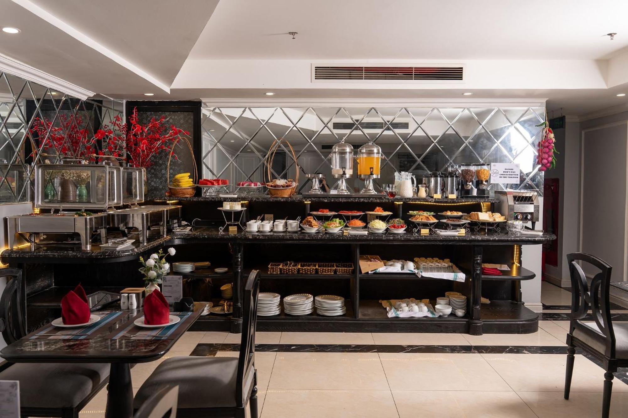 Amara Hanoi Hotel And Spa Екстериор снимка