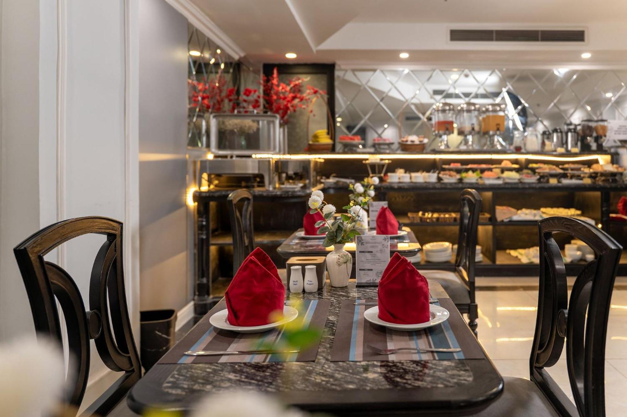 Amara Hanoi Hotel And Spa Екстериор снимка